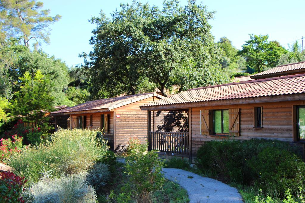 Résidence Lagrange Vacances - Les Cottages Varois Solliès-Toucas Extérieur photo